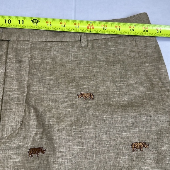 J. McLaughlin Oliver Linen Blend Shorts Men’s 40 Khaki Rhino Embroidered NWT - Picture 8 of 11